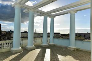 cienfuegos, cuba - 11 janvier 2017 - palacio ferrer, une villa coloniale néoclassique dans le centre de cienfuegos, cuba. photo