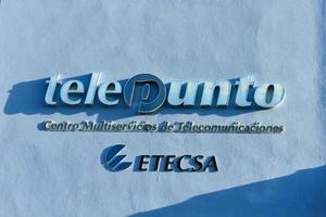 trinidad, cuba - 12 janvier 2017 - logo pour etecsa, le monopole cubain des télécommunications sur le téléphone et le service internet. photo