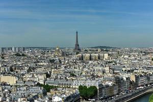 l'horizon de paris depuis la cathédrale notre-dame de paris, en france. photo