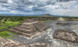 pyramides de teotihuacan, mexique photo