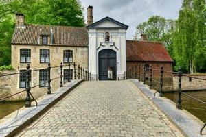 canaux de bruges, la belgique, la venise du nord. photo