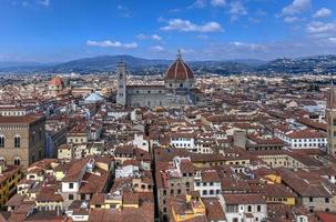 Duomo santa maria del fiore et bargello à florence, toscane, italie photo