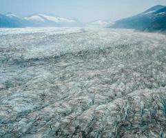 glacier hubbard situé dans l'est de l'alaska et une partie du yukon, canada, et nommé d'après gardiner hubbard. photo