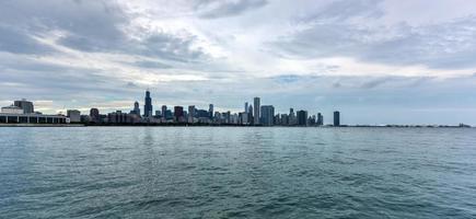 skyline de chicago avant le coucher du soleil photo