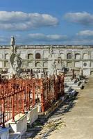 cimetière reina à cienfuegos, cuba. ce cimetière contient les tombes de soldats espagnols morts pendant la lutte pour la liberté du 19e siècle à cuba. photo