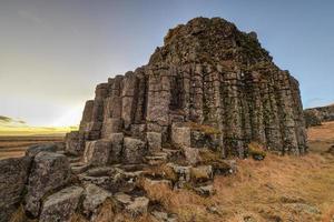 Colonnes de basalte de Dverghamrar, Islande photo