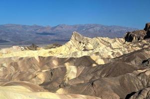 zabriskie point dans le parc national de la vallée de la mort, californie photo
