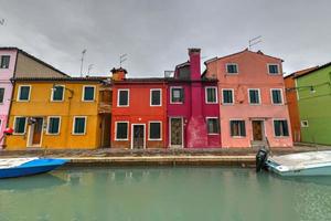 burano - venise, italie photo