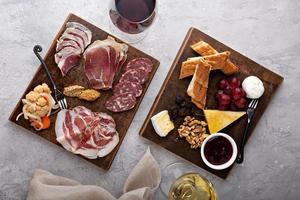 planches snack charcuterie et fromage photo