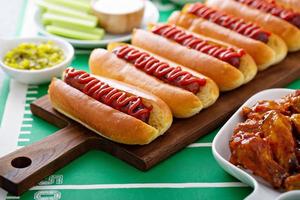 hot-dogs pour le jour du match photo