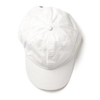 casquette de baseball blanche sur fond blanc photo