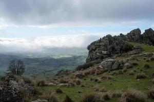 vue panoramique sur la vallée près de colmenar viejo photo