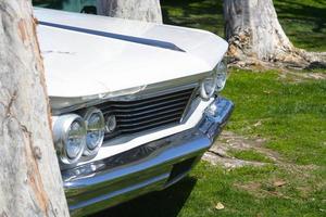 voiture ancienne blanche photo