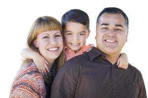 heureux, jeune, race mélangée, famille, isolé, blanc photo