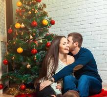 joyeux couple fête noël photo