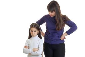 méchante petite fille et sa maman photo