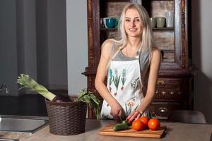 fille aux légumes photo