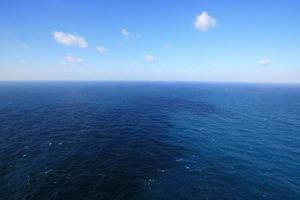 vue sur l'eau de mer photo