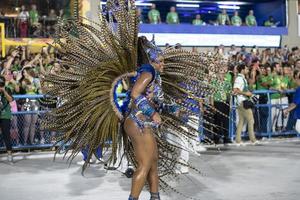 rio, brésil - 22 avril 2022, école de samba portela dans le carnaval de rio, tenue au sambadrome marques de sapucai photo