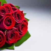 Rose. fond rose. bouquet de roses. concept de la saint-valentin, mariage, nouvel an, noël et autres vacances, affiche web, carte de voeux. photo