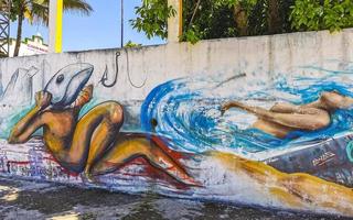 puerto escondido oaxaca mexico 2022 mur avec des dessins d'art graffiti à zicatela puerto escondido mexico. photo