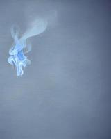 arrière-plan flou effet de fumée colorée photo