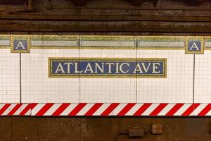 atlantic avenue, barclays centre station - métro nyc, 2022 photo