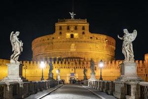 castel sant'angelo ou château de saint ange, rome, italie. le château sant'angelo est l'une des principales destinations de voyage en europe. photo