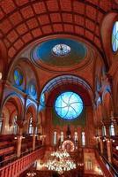 new york city - 11 octobre 2017 - la synagogue de la rue eldridge, construite en 1887, est une synagogue historique nationale située dans le quartier chinois de manhattan. photo