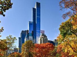 vue sur central park south à new york à l'automne. photo