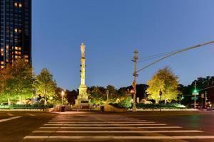 Columbus Circle à Manhattan qui a été achevé en 1905 et rénové un siècle plus tard. photo