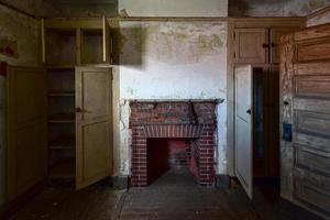 l'hôpital d'immigrants abandonné d'ellis island. c'était le premier hôpital de santé publique des états-unis, ouvert en 1902 et fonctionnant comme hôpital jusqu'en 1930. photo