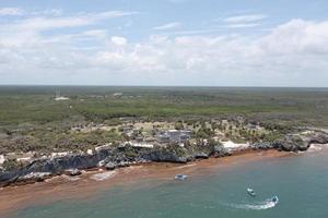 vue panoramique aérienne de la zone archéologique maya de tulum à quintana roo, mexique. photo