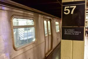 Station de métro 57th streen - manhattan, new york, 2022 photo