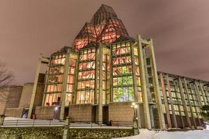 le musée des beaux-arts du canada, situé dans la capitale ottawa, ontario, est l'une des principales galeries d'art du canada. photo