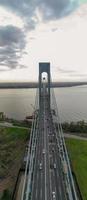 vue sur le pont de verrazano rétrécit de staten island à brooklyn à new york. photo