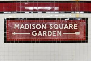 station de métro 34th street penn station - new york, 2022 photo