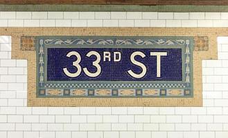 station de métro new york city - 33ème rue, new york, 2022 photo