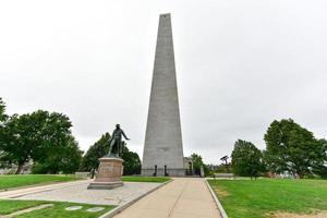 le monument de bunker hill, sur bunker hill, à charlestown, boston, massachusetts. photo