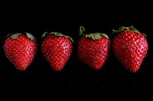 délicieuses fraises rouges photo