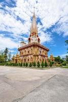 temple wat chalong ou wat chaitaram photo