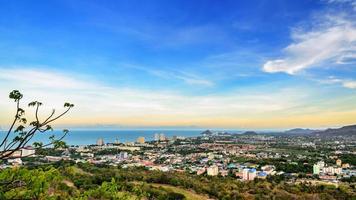 beau paysage de la ville de hua hin photo