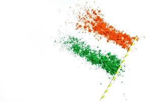 concept pour le jour de l'indépendance indienne et le jour de la république tricolore sur fond blanc photo