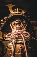 armure japonaise traditionnelle de samouraï - protection antique pour combattant au japon. photo