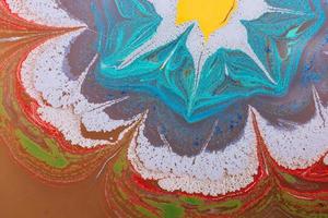 texture de fond abstraite avec peinture marbrée ebru avec motifs floraux