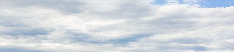 image d'un ciel sombre et nuageux pendant la journée photo