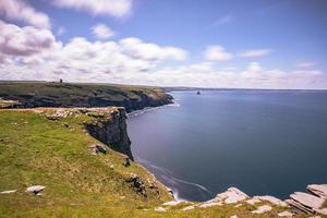 la légendaire ville antique de tintagel à cornouailles, en angleterre. photo