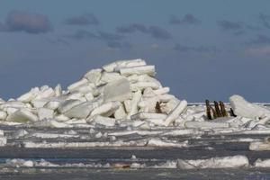 dérive des glaces dans la mer baltique photo