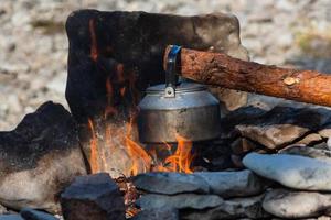 camping avec feu de camp photo