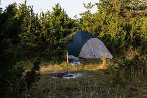 camping avec feu de camp photo